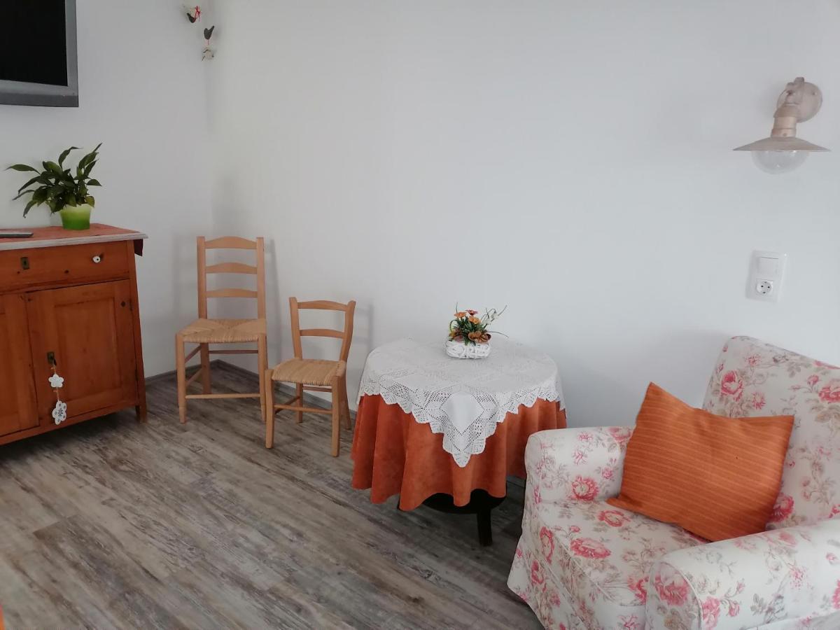 Hotel Mives Vendeghaz Pogány Zewnętrze zdjęcie